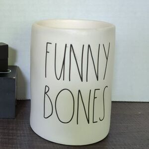 Rae Dunn NWT Funny Bone Dual Sided Face Vanilla flambe 13.2 oz candle